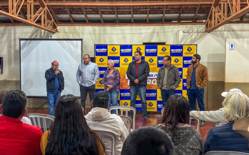 Projeto Prefeitura nos Bairros visita a Comunidade de Sete Voltas