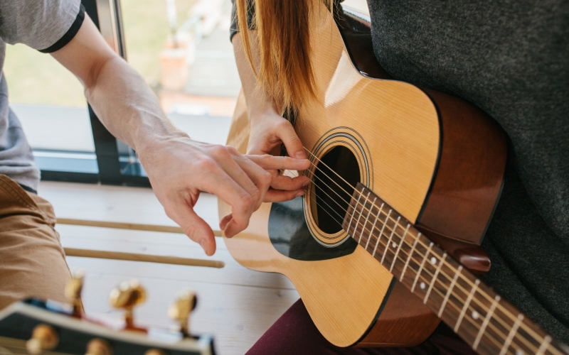 Projeto Interagir abre vagas para aulas de violão