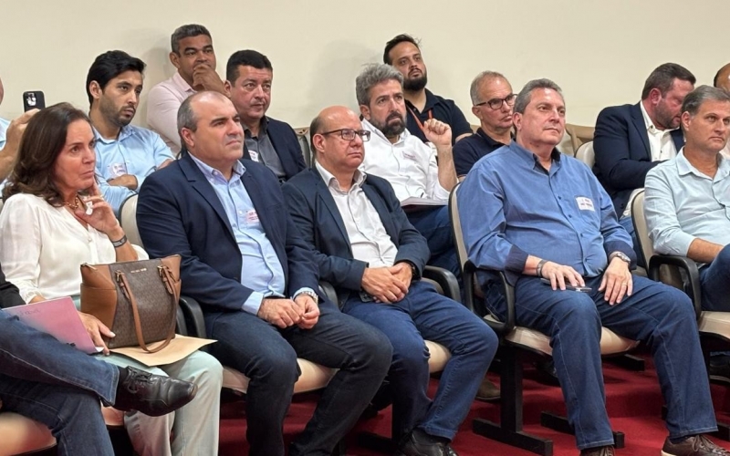 Sacramento participa de reunião com vice-governador de Minas em Araxá