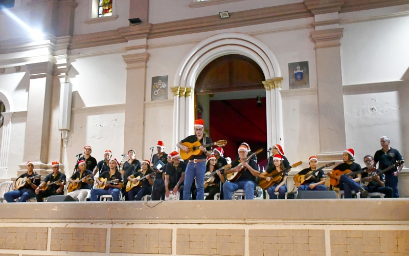 Prefeitura promove Natal 2023 com Papai Noel e apresentações musicais