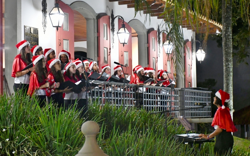 Sacramento tem 2ª Cantata de Natal, na fachada do Museu Histórico Municipal