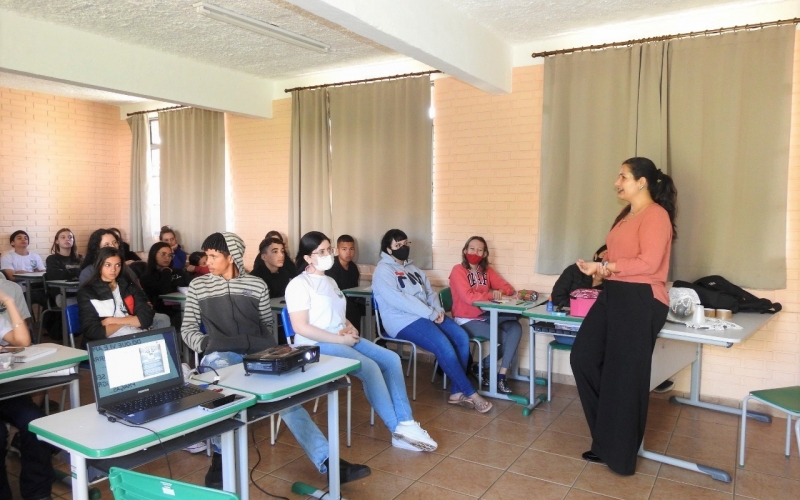 Setor de Patrimônio promove palestra para os alunos da Escola Estadual Barão da Rifaina