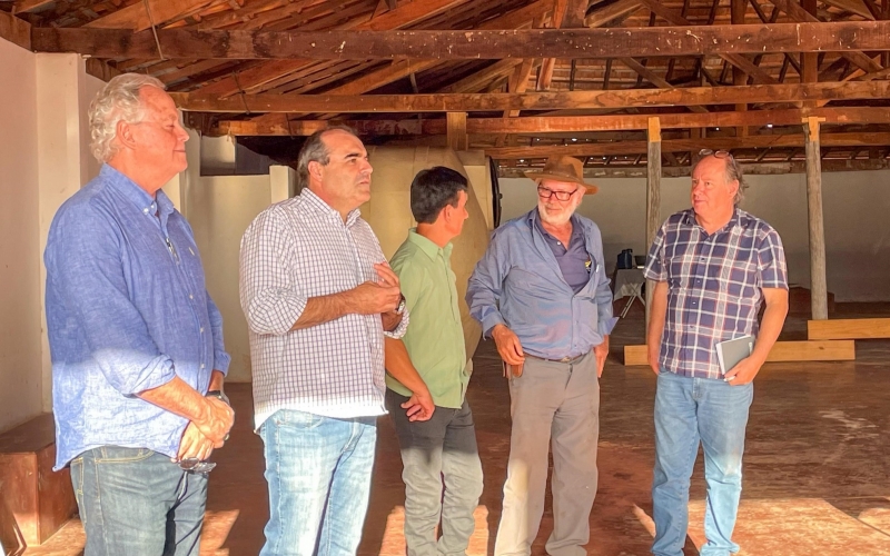 Comunidade rural de Santa Bárbara apresenta demandas ao Governo Municipal
