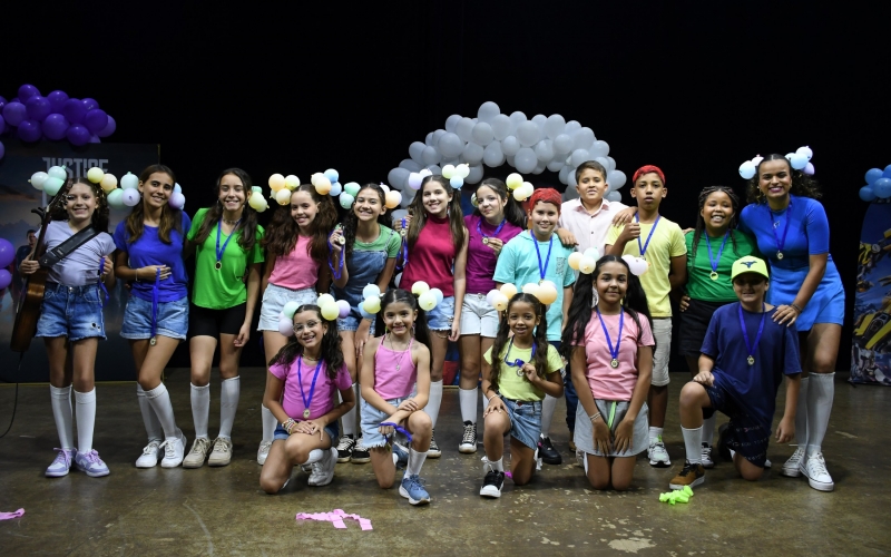 Jovens talentos encantam público na Noite Cultural Kids & Teens